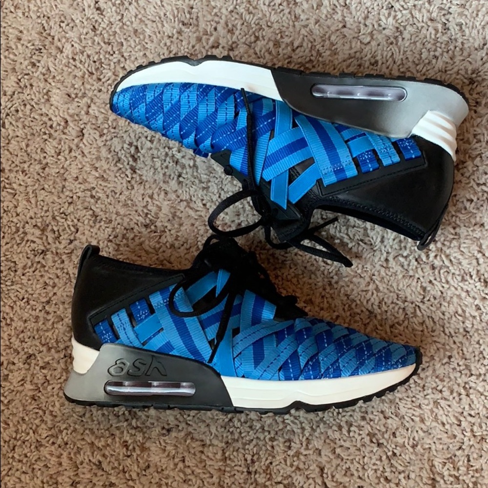 Ash Sneakers